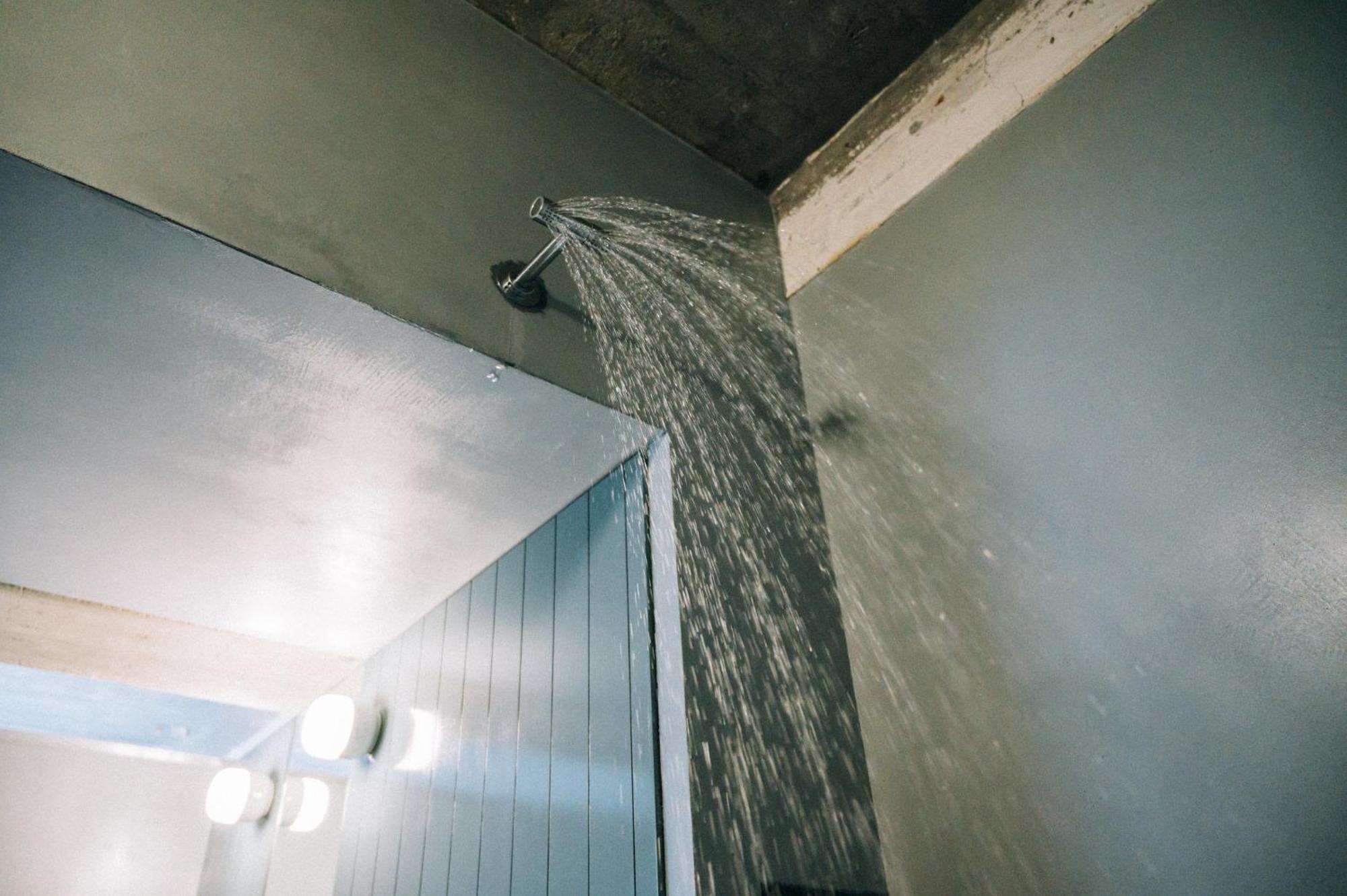 Trevarefabrikken Henningsvaer Room photo